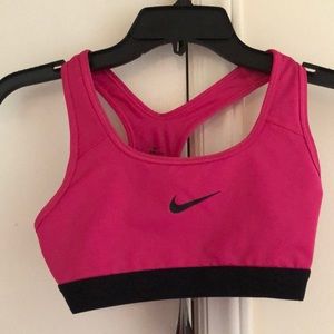 Womens Nike Pro Classic Medium Support Sports Bra